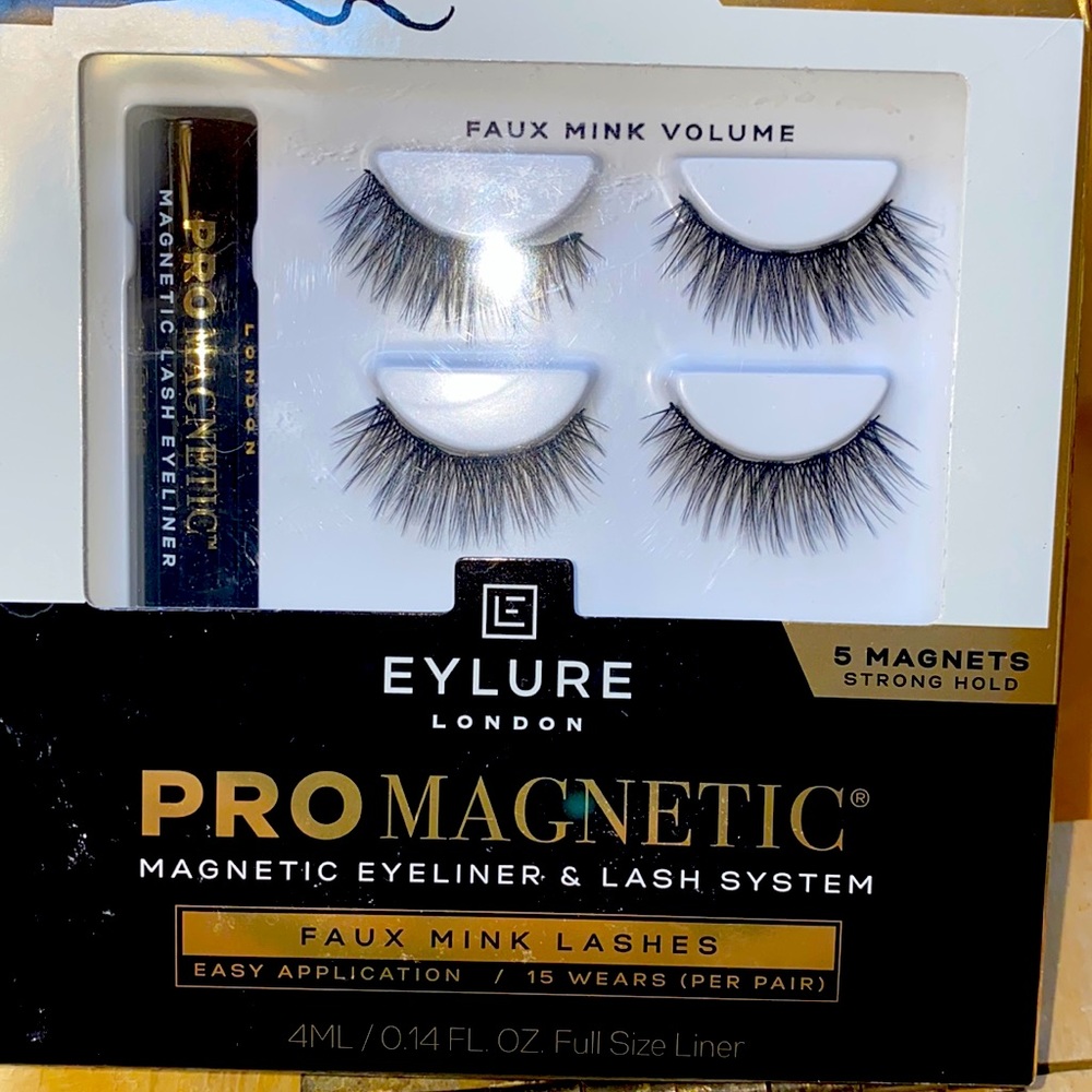 Eylure Pro Magnetic Volume Lashes Kit
